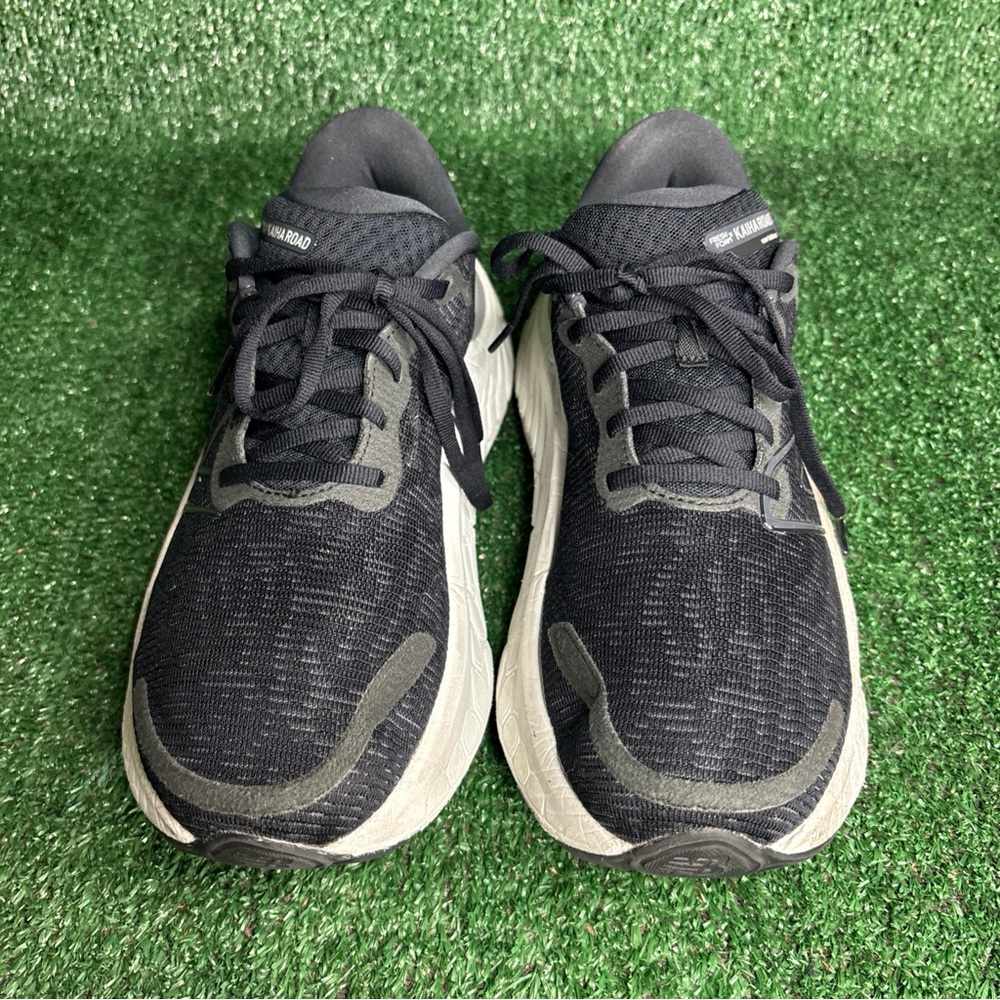 New Balance Black and White Sneakers - Picture 2 of 12